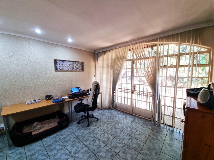 4 Bedroom Property for Sale in Protea Park North West